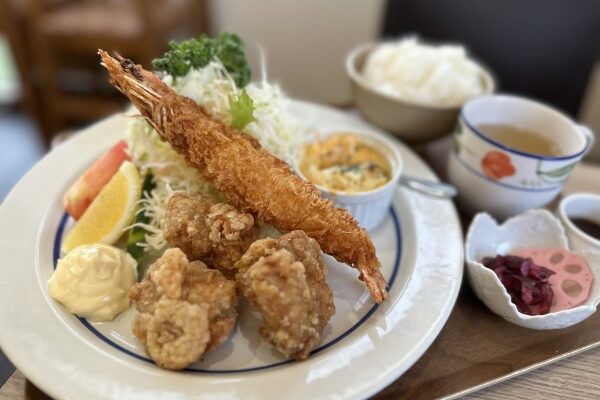 有頭海老と鶏の唐揚げセット　グラタン付